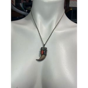 Vintage Old pawn sterling silver coral claw necklace